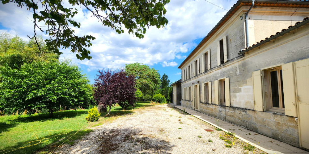 maison à LA LANDE DE FRONSAC (33240)